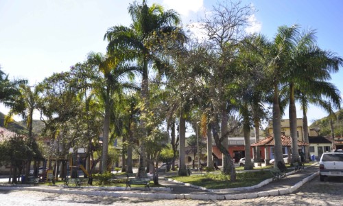 Distrito de Amparo terá quatro noites de festa com grandes atrações no Carnaval